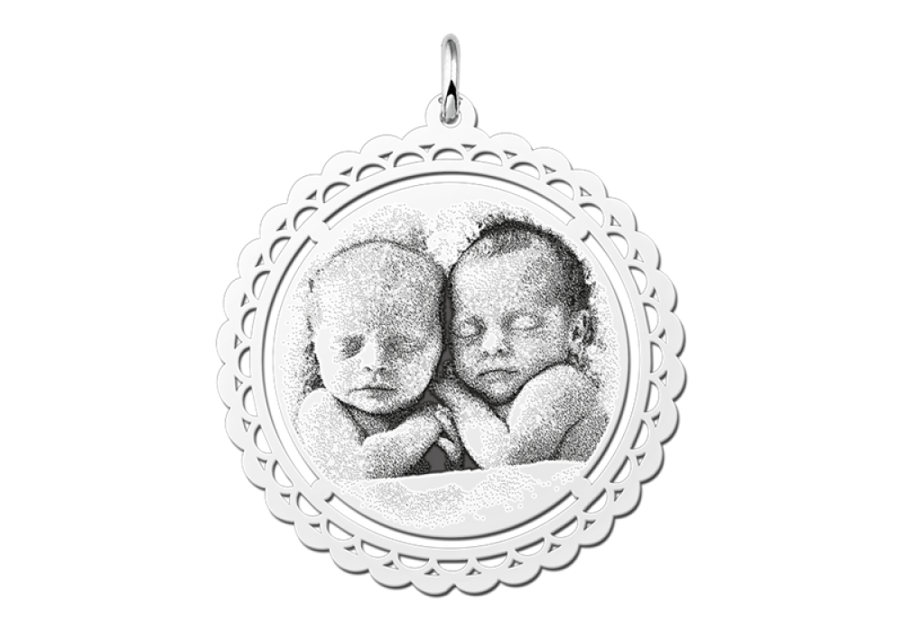 names4ever-zilveren-ronde-hanger-met-sierlijke-rand-33-mm