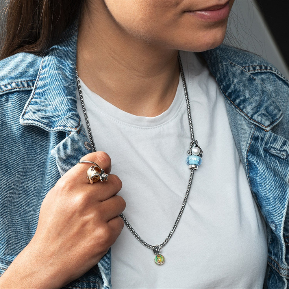 trollbeads-tagbe-00287-zilveren-bedel-met-witte-zoetwaterparel-en-bloemmotief