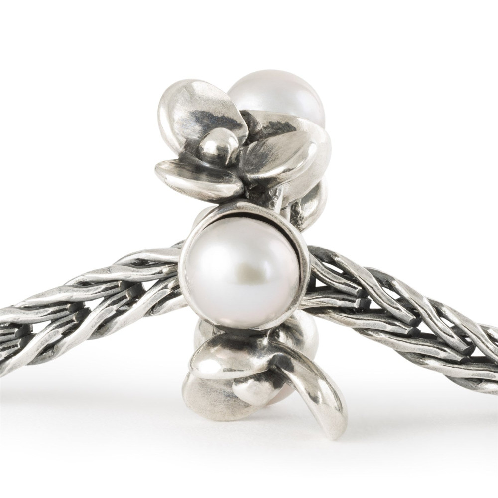 trollbeads-tagbe-00308-zilveren-bloemenkrans-parels-van-geduld-bedel-met-witte-parel