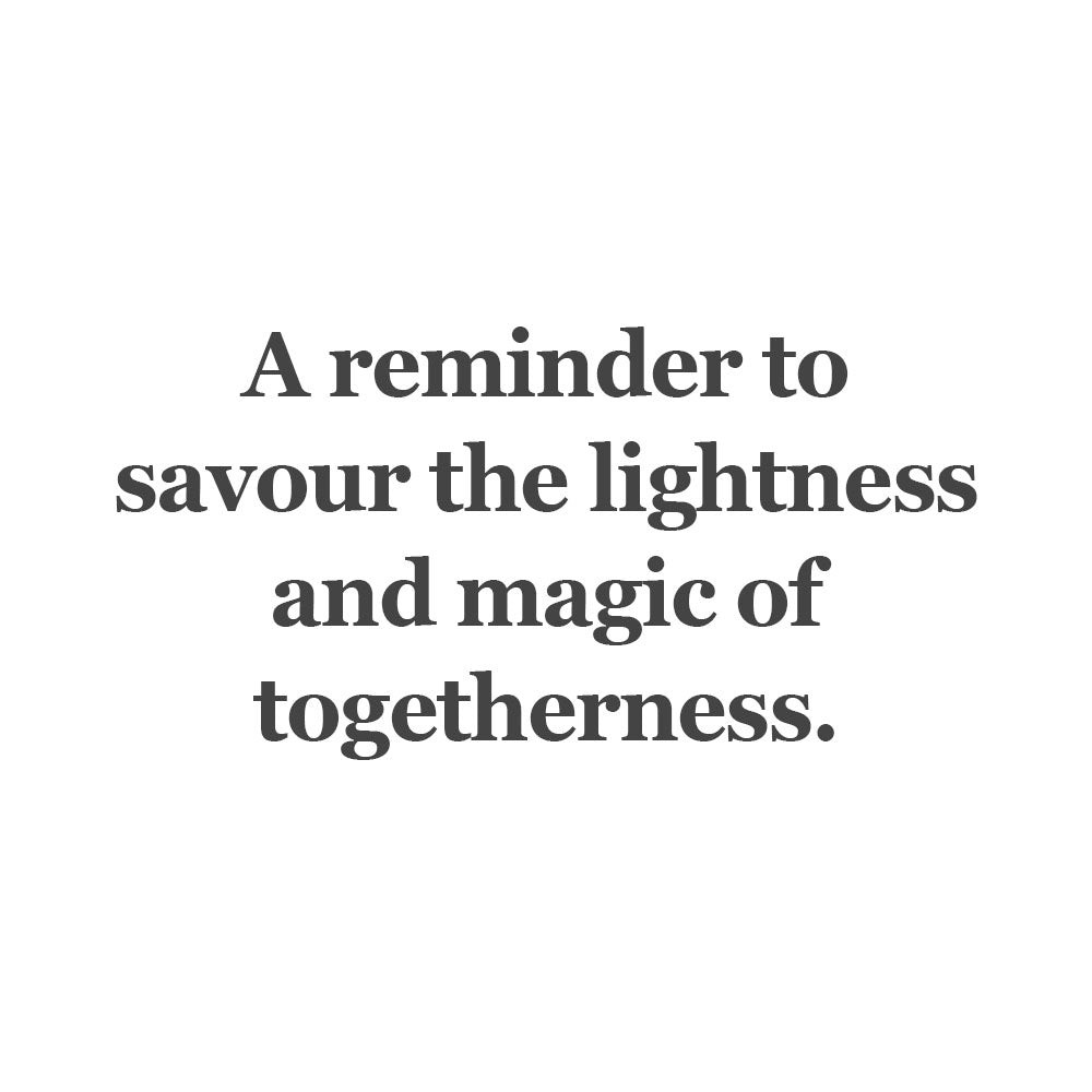 trollbeads-tglbe-30117-glazen-bedel-met-wit-en-zwart-patroon