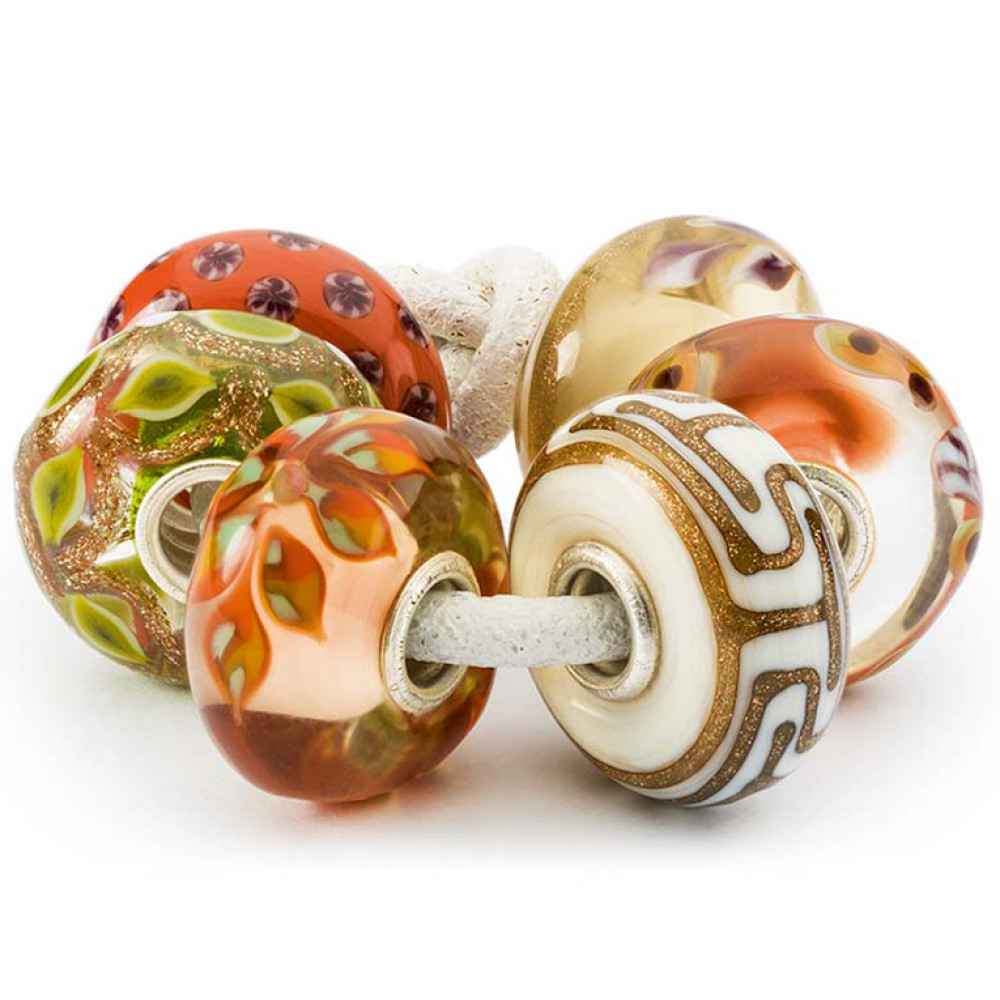 trollbeads-vredige-tuin-tglbe-00218-bedelset-met-motieven-in-herfstkleuren