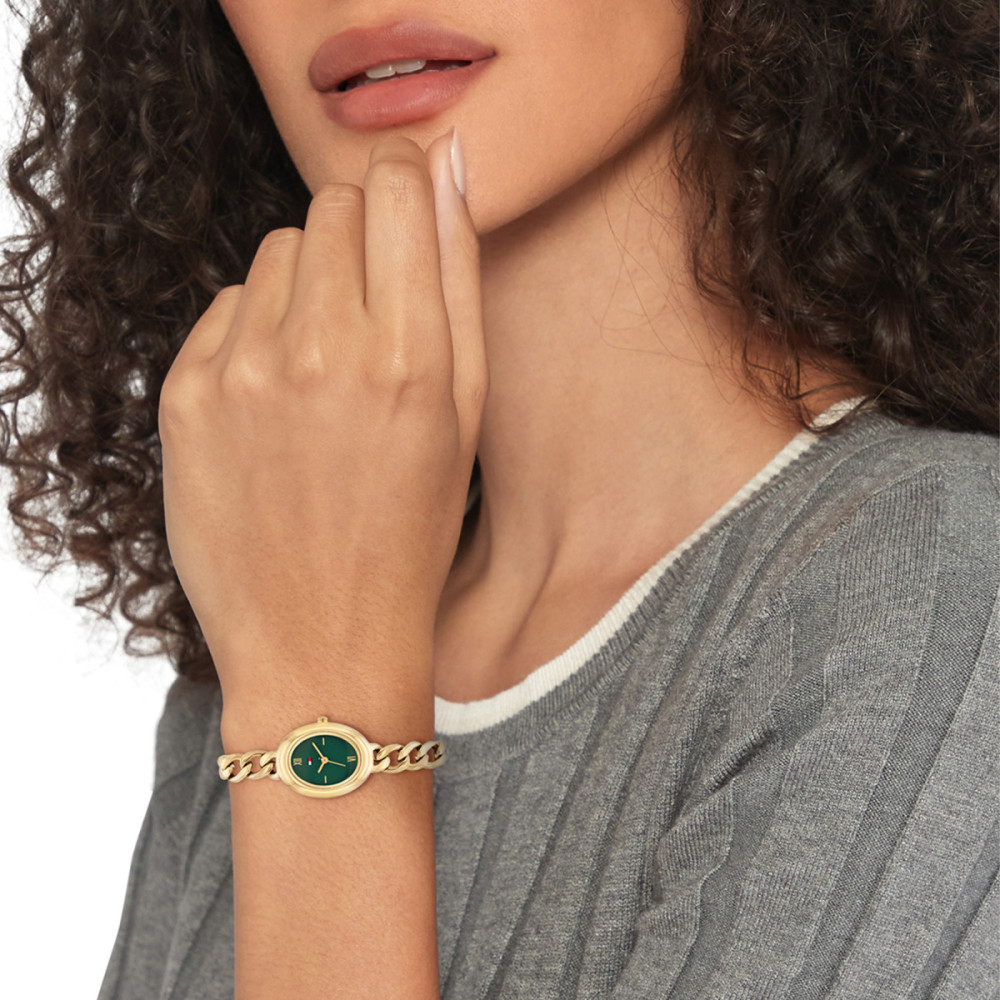 tommy-hilfiger-demi-oval-th1782877-dameshorloge-groene-wijzerplaat-goudkleurige-band