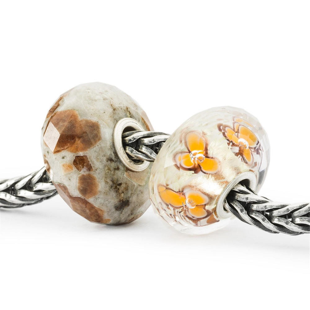 trollbeads-tstbe-20040-ovale-kraal-met-granaat-in-natuurlijke-kleuren