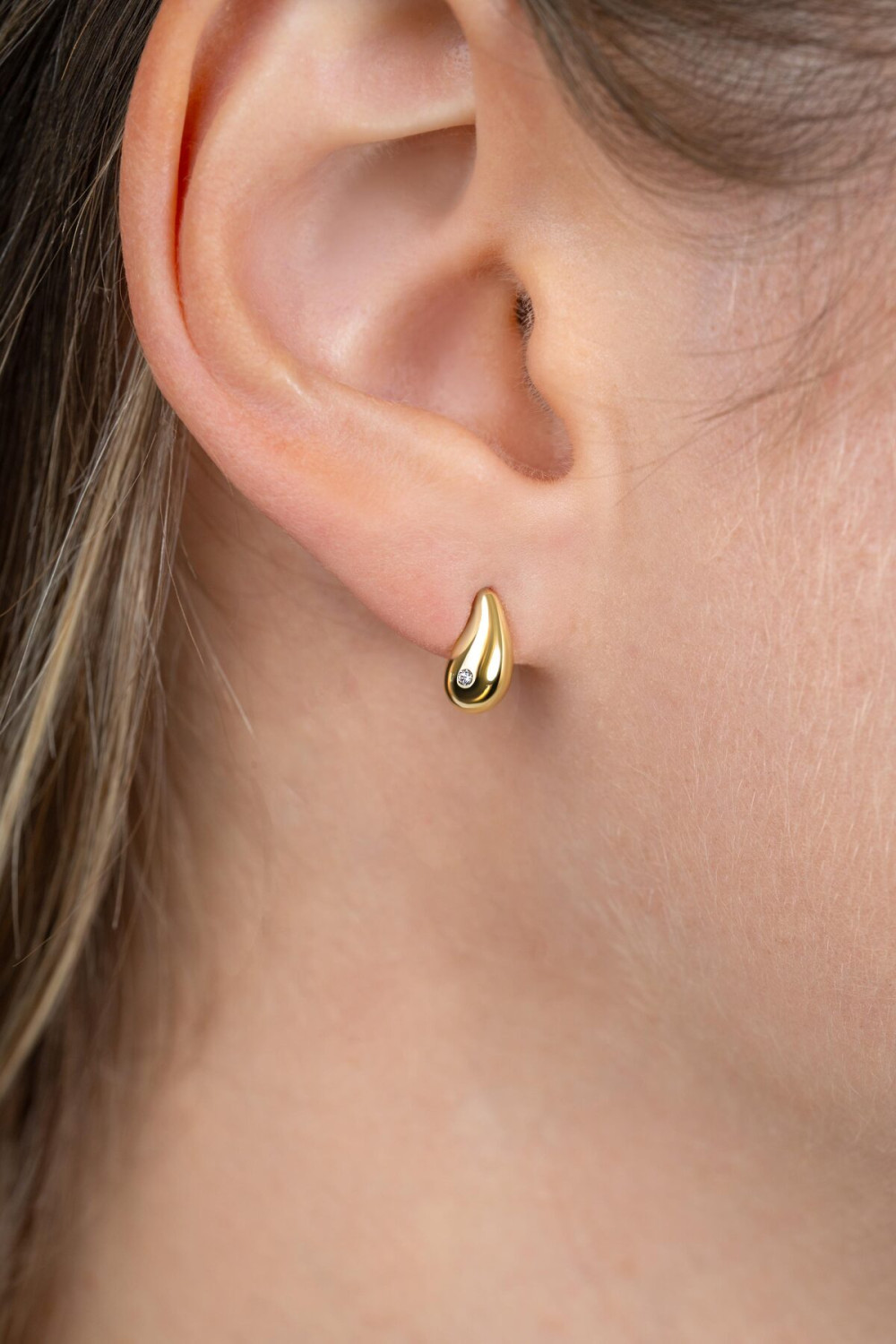 zinzi-zgo558-druppel-oorstekers-14-karaat-goud-en-zirkonia-4-9-mm-breed-x-9-2-mm-hoog
