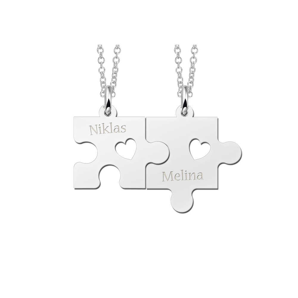 names4ever-zilveren-graveerhangers-twee-puzzelstukjes-met-hartjes-hoogte-17-mm