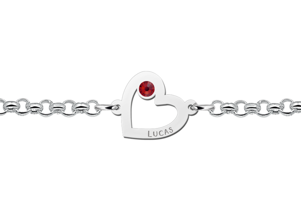 names4ever-zna45-zilveren-hartjes-armband-met-rode-geboortesteen-en-gravure-optie
