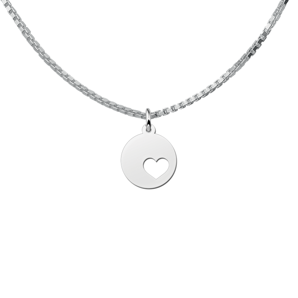 zilveren-ronde-hanger-met-uitgesneden-hart-diameter-15-mm