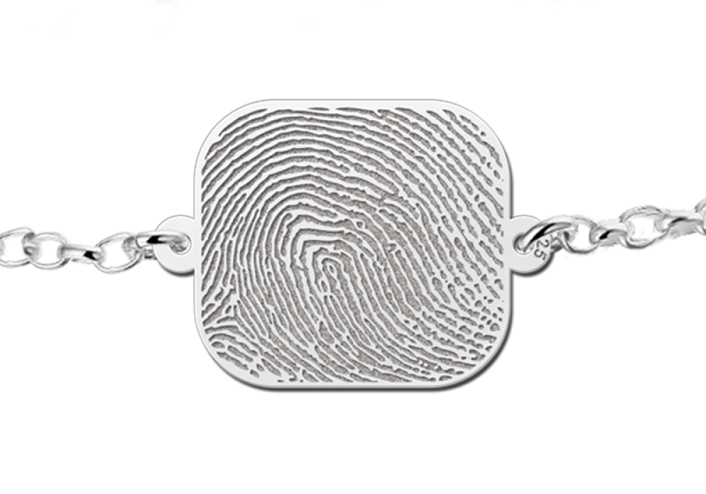 zilveren-schakelarmband-met-rechthoekige-vingerafdrukhanger-ronde-hoeken-lengte-17-20-cm