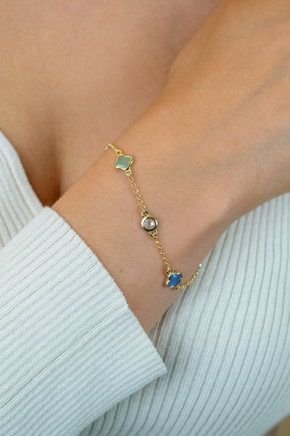 zinzi-fatima-s-favorieten-zia2763-goudkleurige-armband-klavertje-vier-8-mm-breedte-lengte-16-18-5-cm