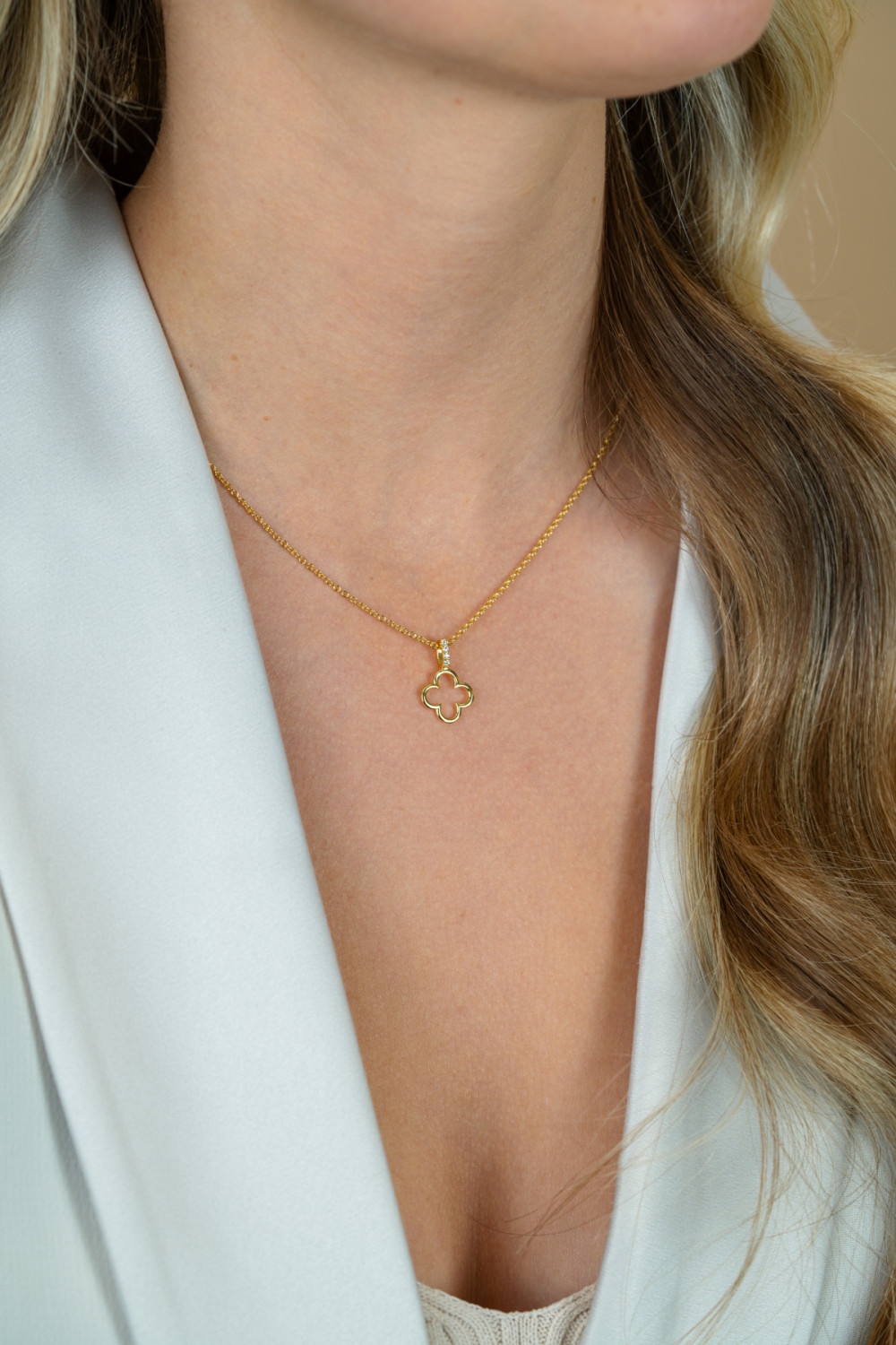 zinzi-liekes-favorieten-zic2743-ketting-goudkleurig-zirkonia-klavertje-12-mm-lengte-42-45-cm
