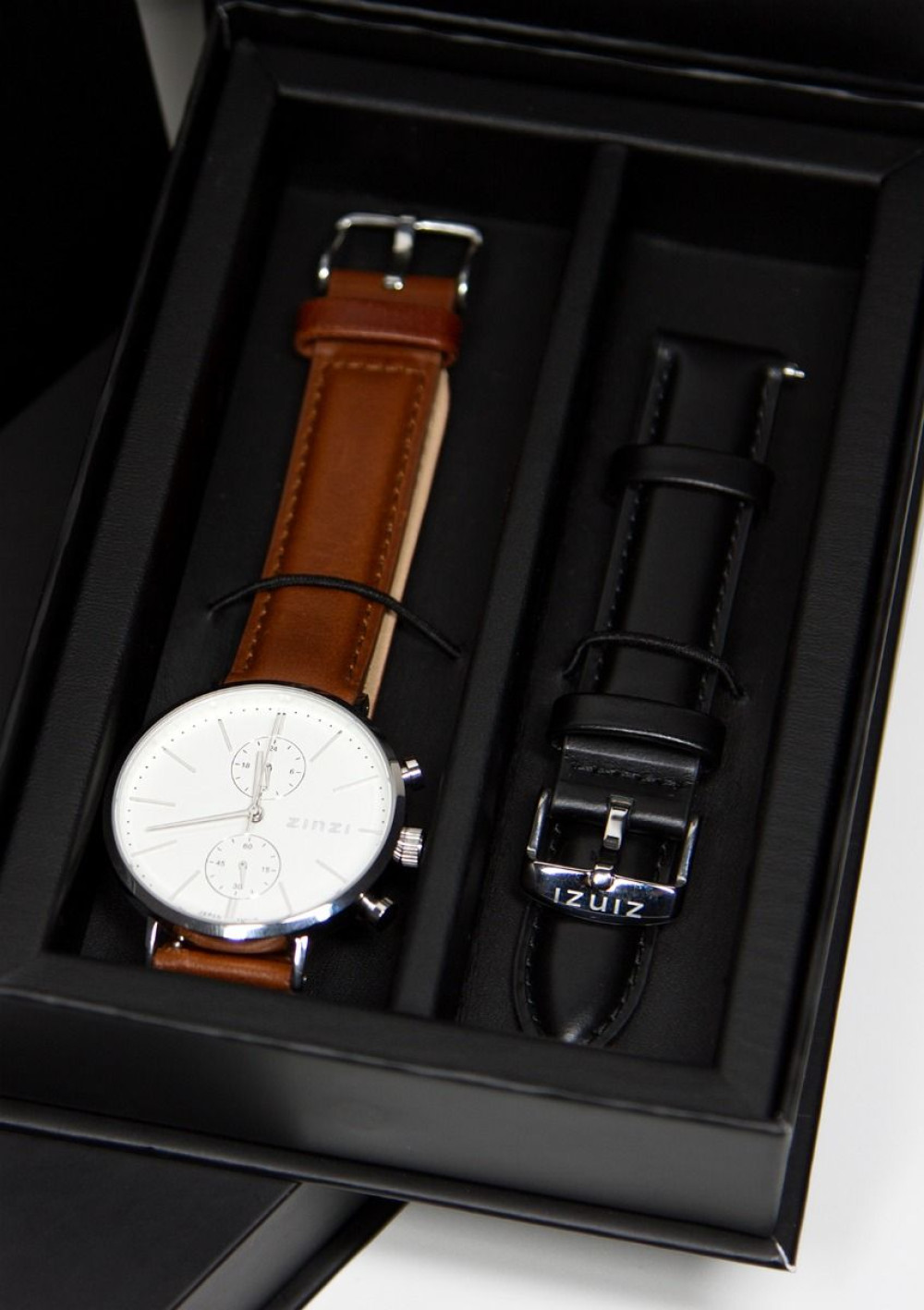 zinzi-traveller-white-ziw740-herenhorloge-met-bruine-lederen-band-en-extra-zwarte-horlogeband