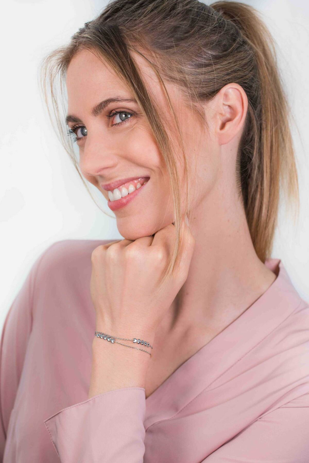 zinzi-zia1940-hartjes-armband-zilver-dubbel-kettinkje-4-mm-breedte-lengte-17-20-cm