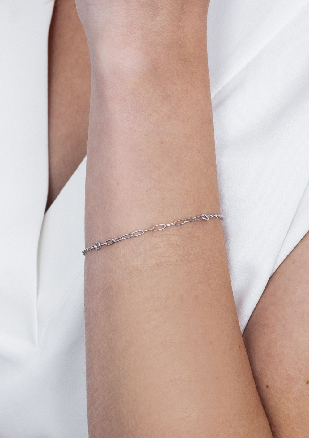 zinzi-zia1989-zilveren-schakelarmband-met-ovale-schakels-en-verstelbare-sluiting