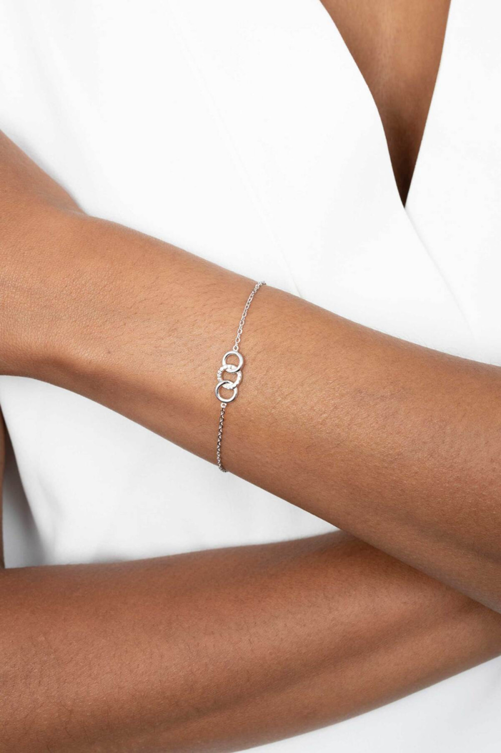 zinzi-zia2045-armband-zilver-3-verbonden-rondjes-glanzend-zirkonia-8-mm-breedte-lengte-17-20-cm