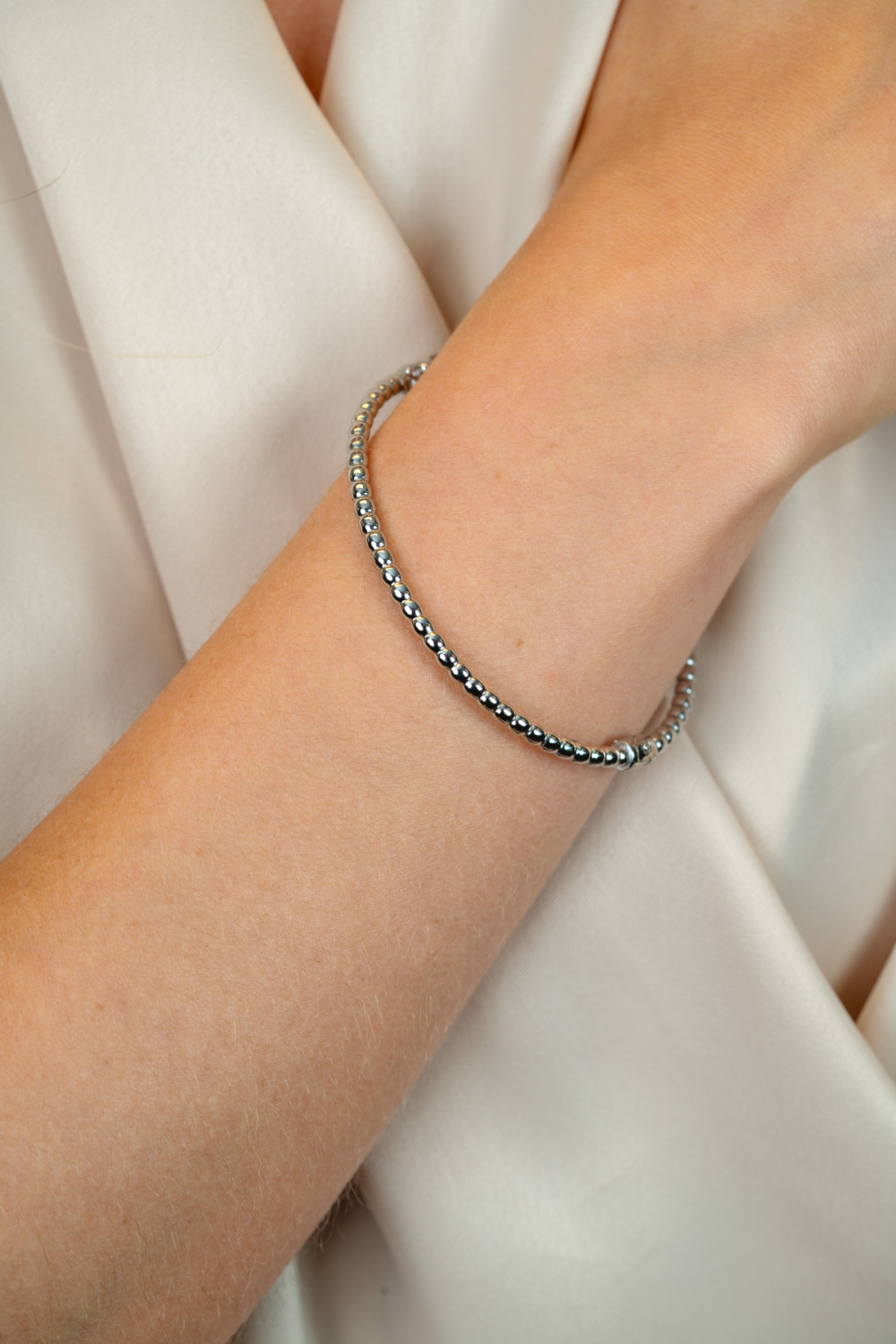 zinzi-zia2755-bolletjes-bangle-zilver-glanzend-3-mm-breedte-diameter-60-mm