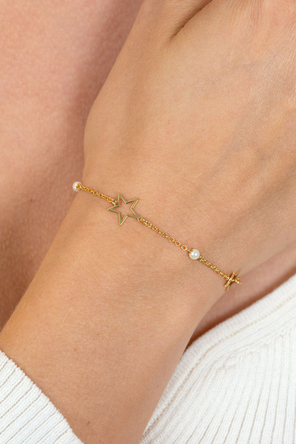 zinzi-zia2780-armband-gold-plated-sterren-witte-imitatieparels-10-mm-breedte-lengte-17-20-cm