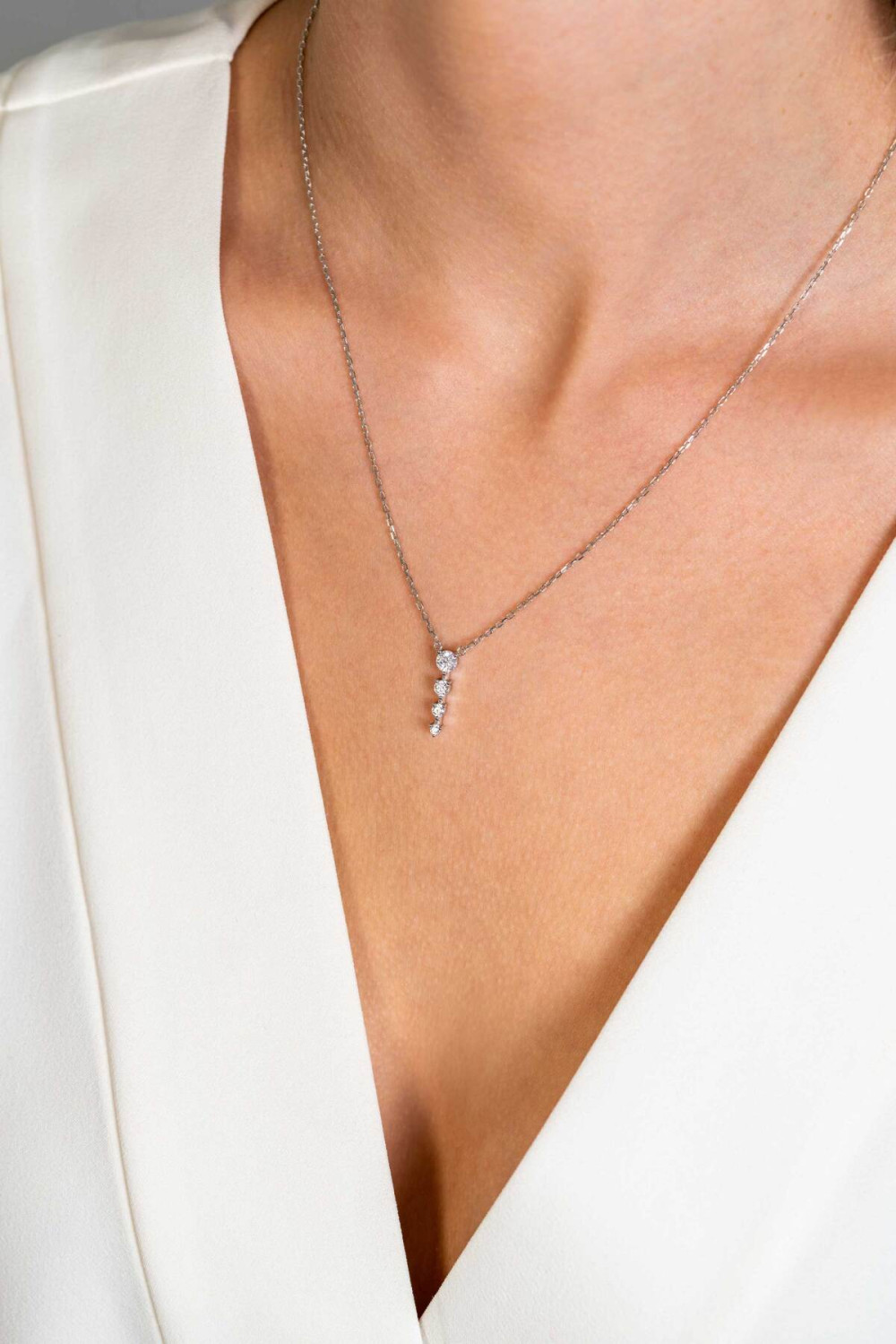 zinzi-zic2328-zilveren-ketting-met-zirkonia-hanger-4-mm-breedte-lengte-42-45-cm