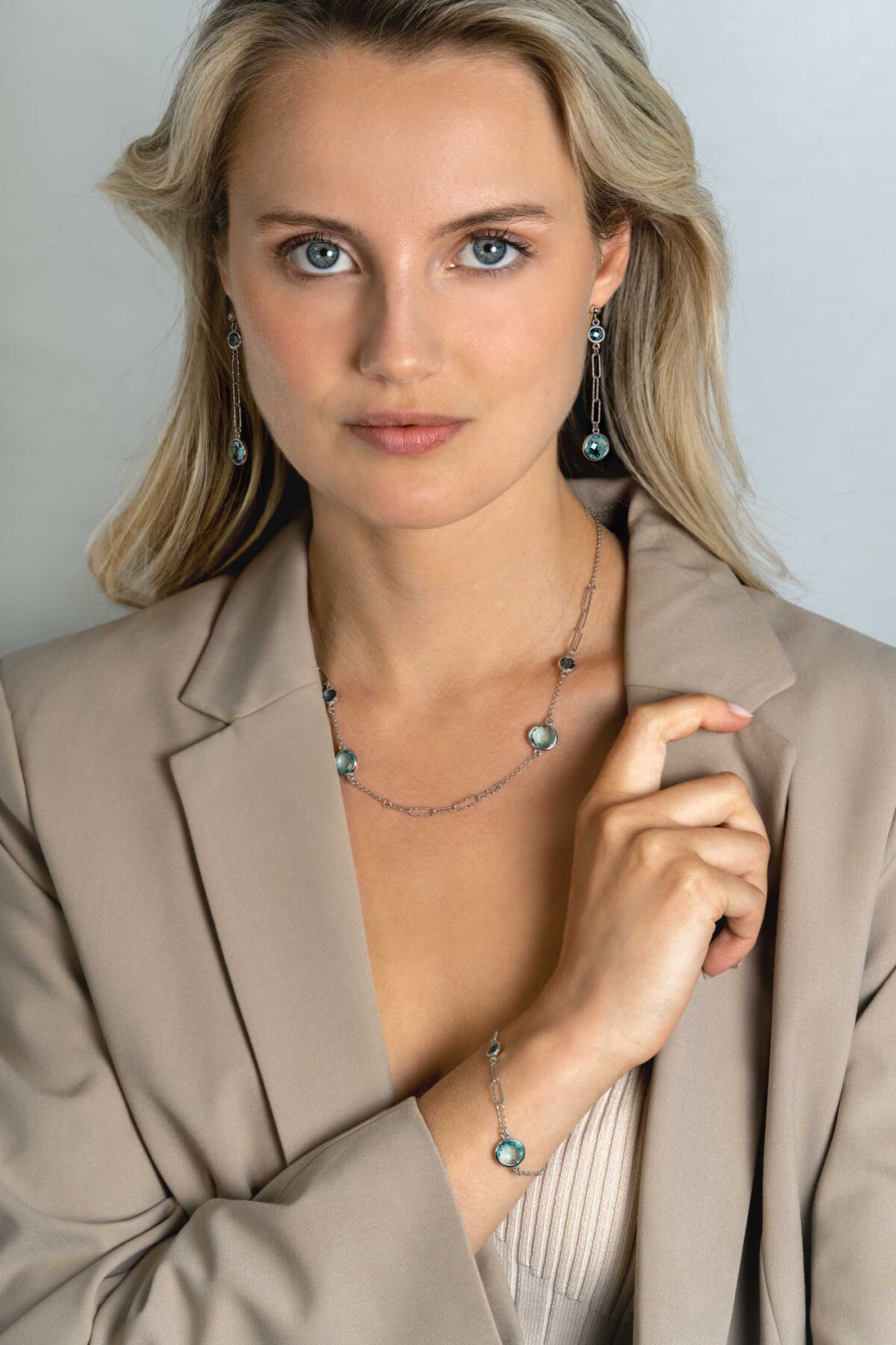 zinzi-zic2418-ketting-met-zirkonia-blauw-rond-11-mm-breedte-lengte-40-45-cm