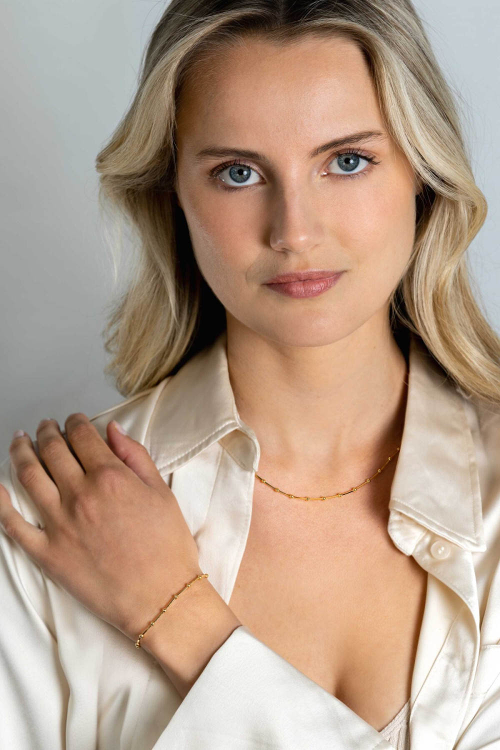 zinzi-zic2471g-schakelketting-goudkleurig-slang-2-5-mm-breedte-lengte-43-45-cm