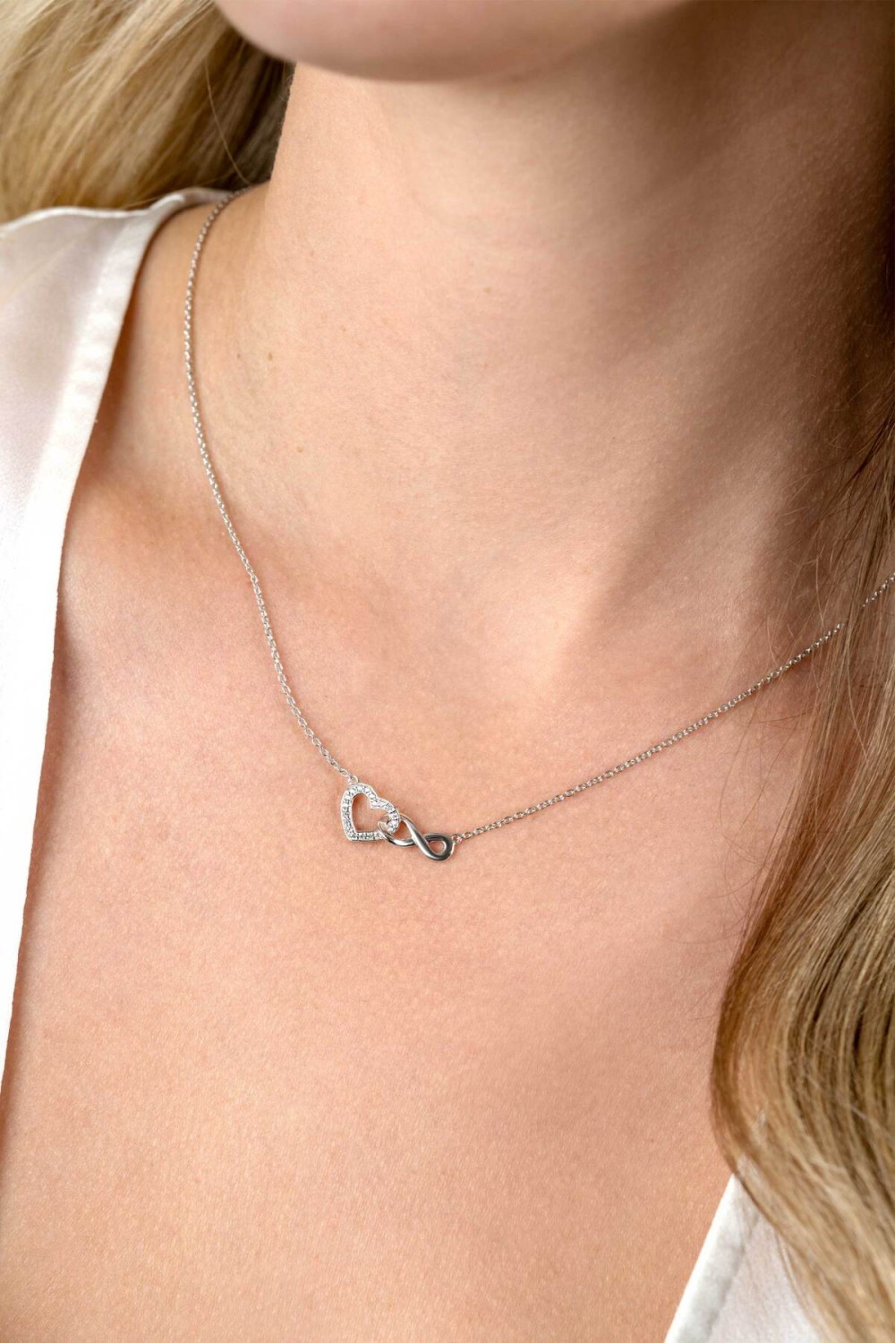 zinzi-zic2596-zilveren-ketting-hart-infinity-zirkonia-8-5-mm-breedte-lengte-42-45-cm