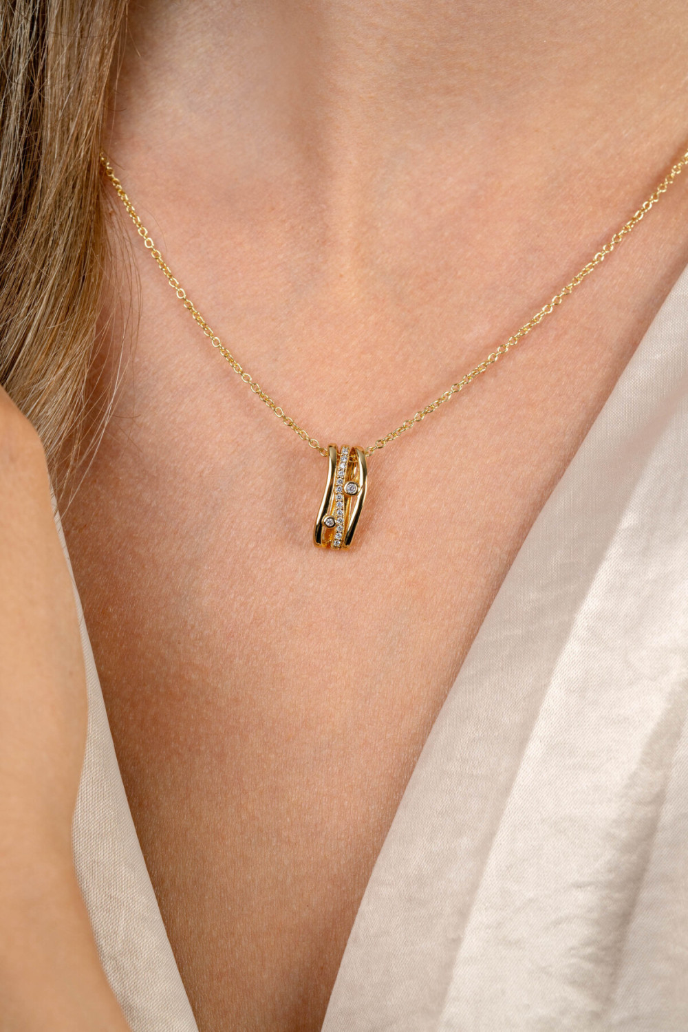 zinzi-zic2685-ketting-golvende-hanger-zirkonia-gold-plated-glanzend-lengte-45-48-cm