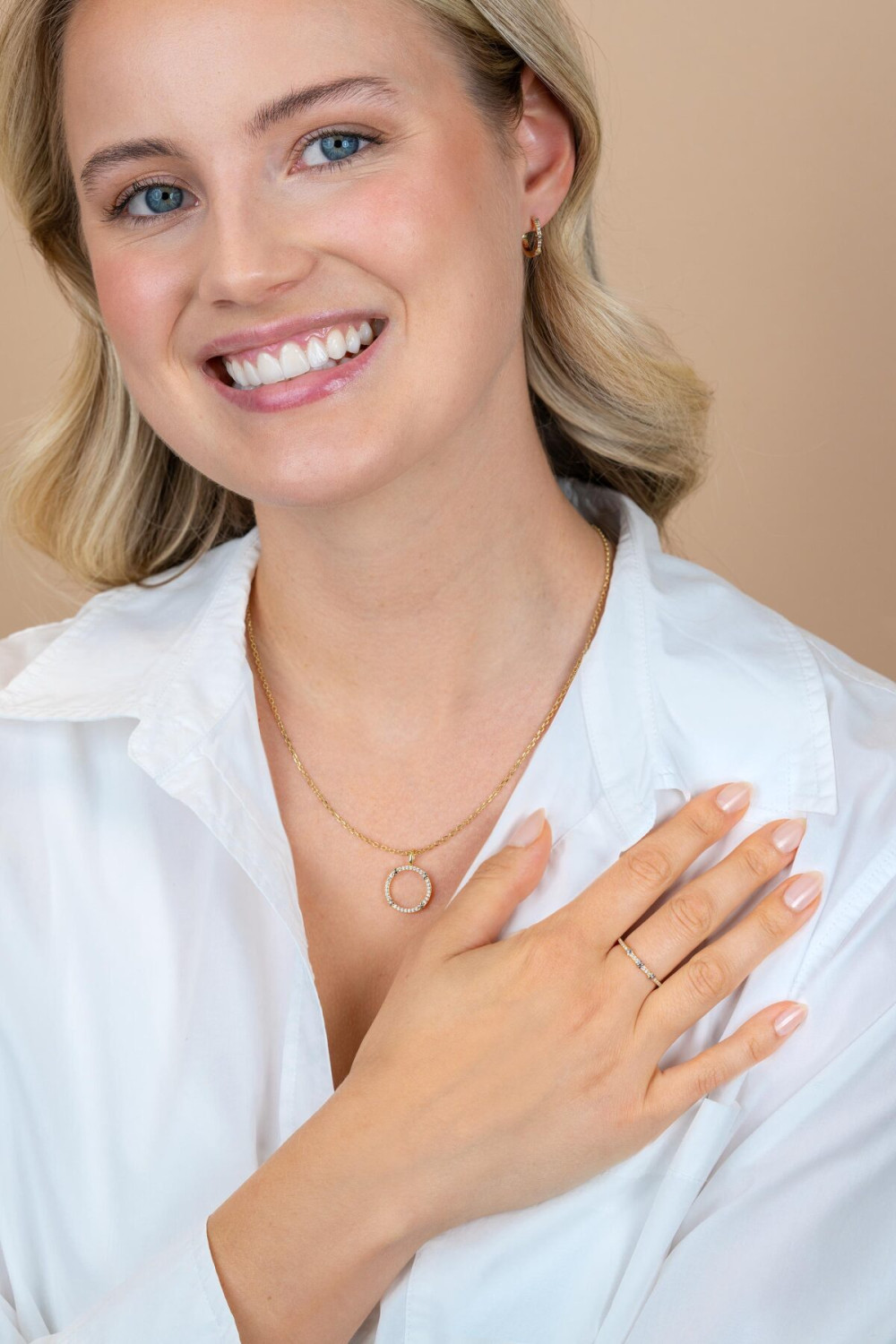 zinzi-zic2814-ketting-met-hanger-goudkleurig-zirkonia-rond-15-mm-breedte-lengte-40-45-cm