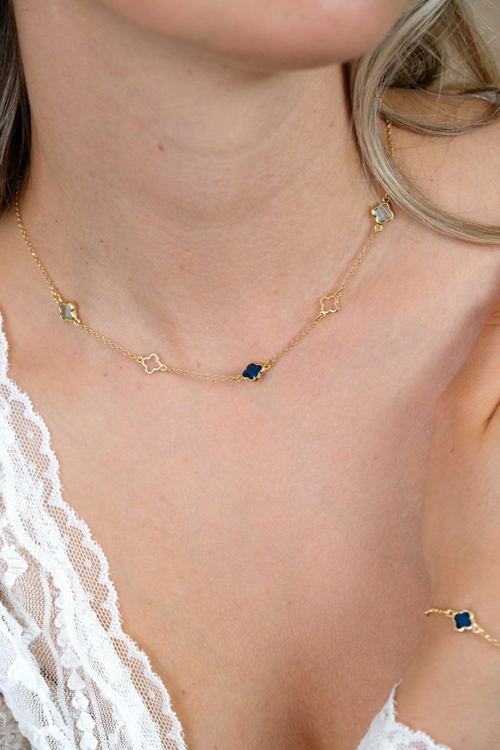 zinzi-zic2906-klavertje-vier-ketting-goudkleurig-blauw-8-mm-breedte-lengte-40-45-cm