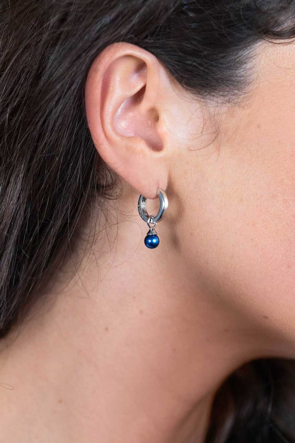 zinzi-zich1749b-oorbedels-zilver-blauwe-parel-6-mm-breed-x-13-5-mm-hoogte-geen-oorringen