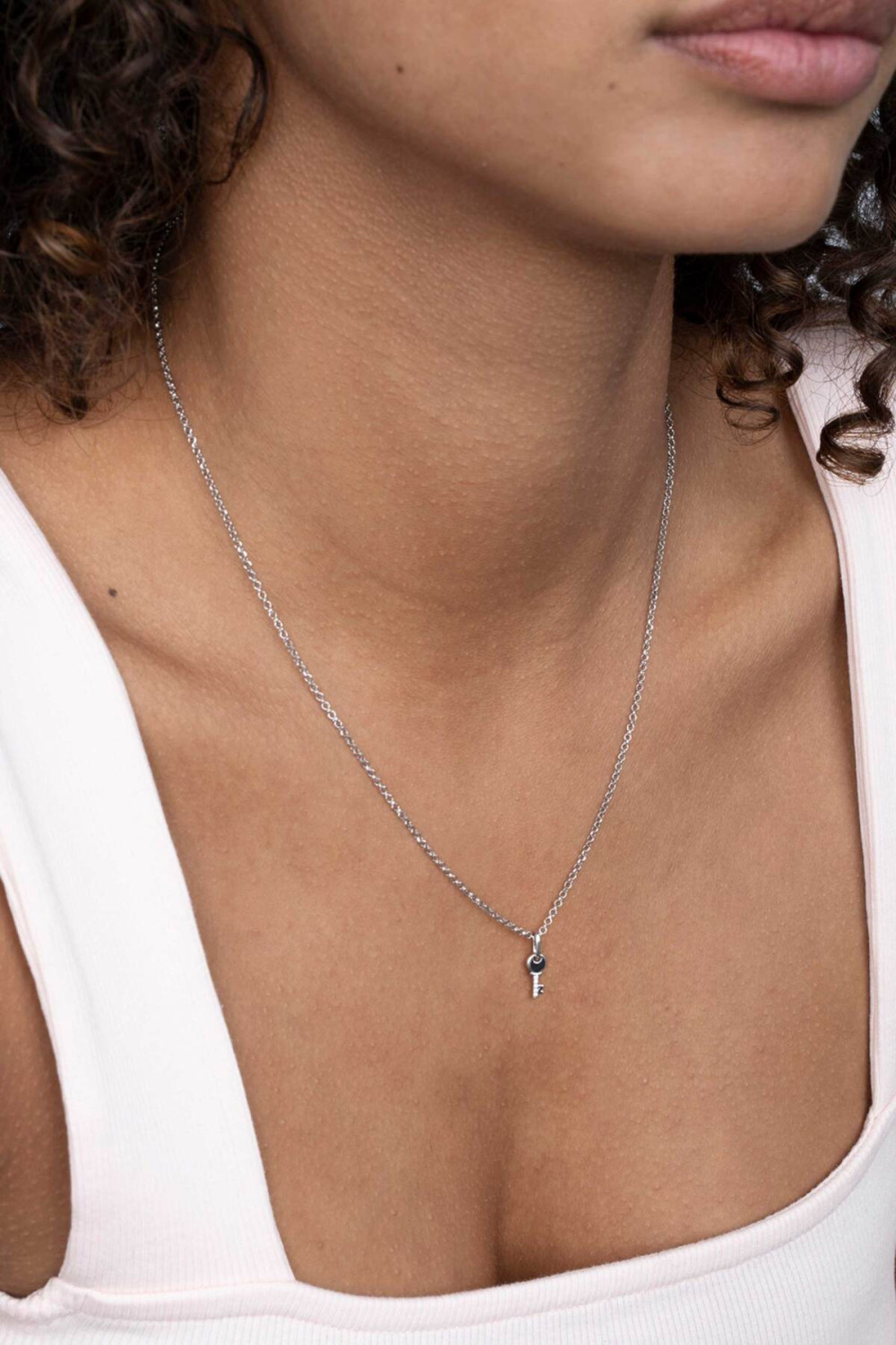 zinzi-zih2081-sleutel-hanger-925-zilver-glanzend-zirkonia-pave-4-7-mm-breed-x-15-mm-hoog
