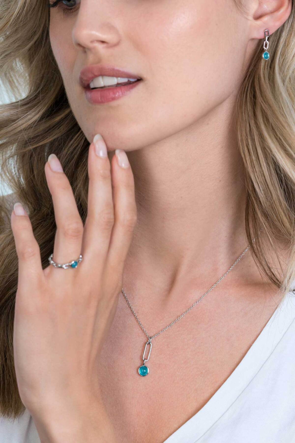 zinzi-zih2173-ovale-hanger-met-turquoise-steen-925-zilver-glanzend-7-4-mm-breed-x-26-mm-hoog