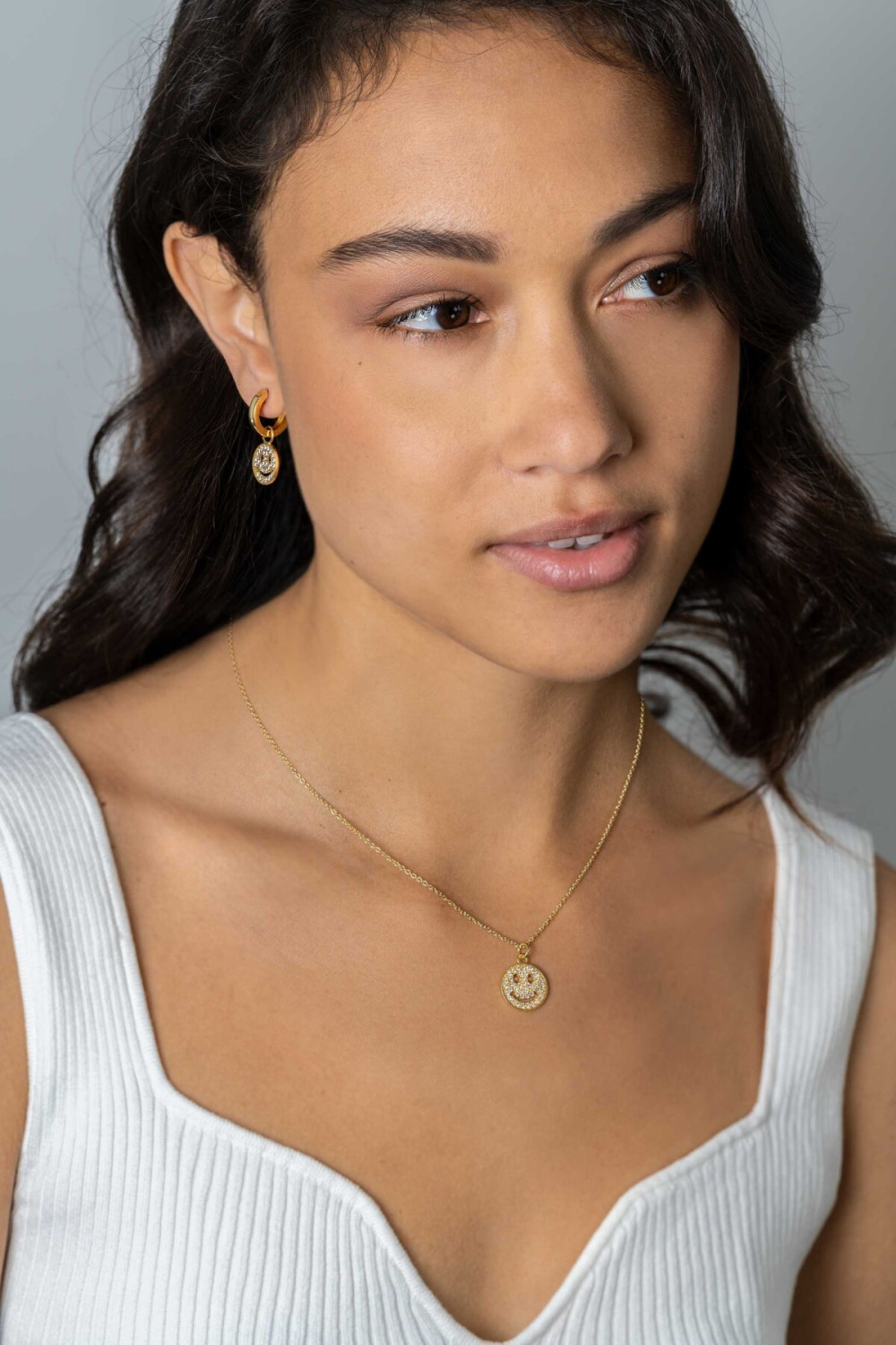 zinzi-zih2313y-smiley-hanger-gold-plated-zirkonia-glanzend-14-5-mm-breed-x-22-mm-hoog