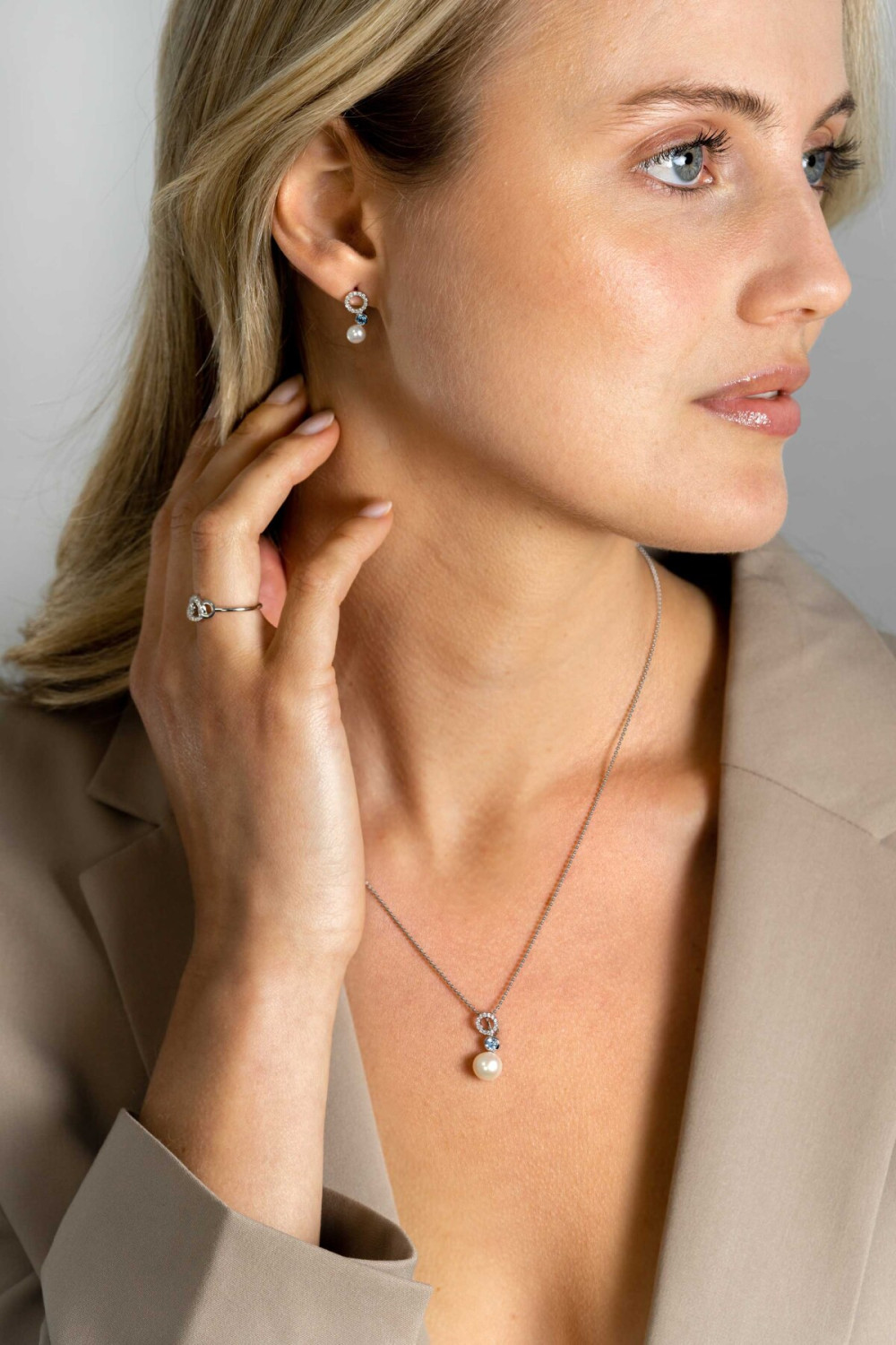 zinzi-zih2442-parel-hanger-925-zilver-glanzend-blauw-stenen-8-mm-breed-x-20-mm-hoog