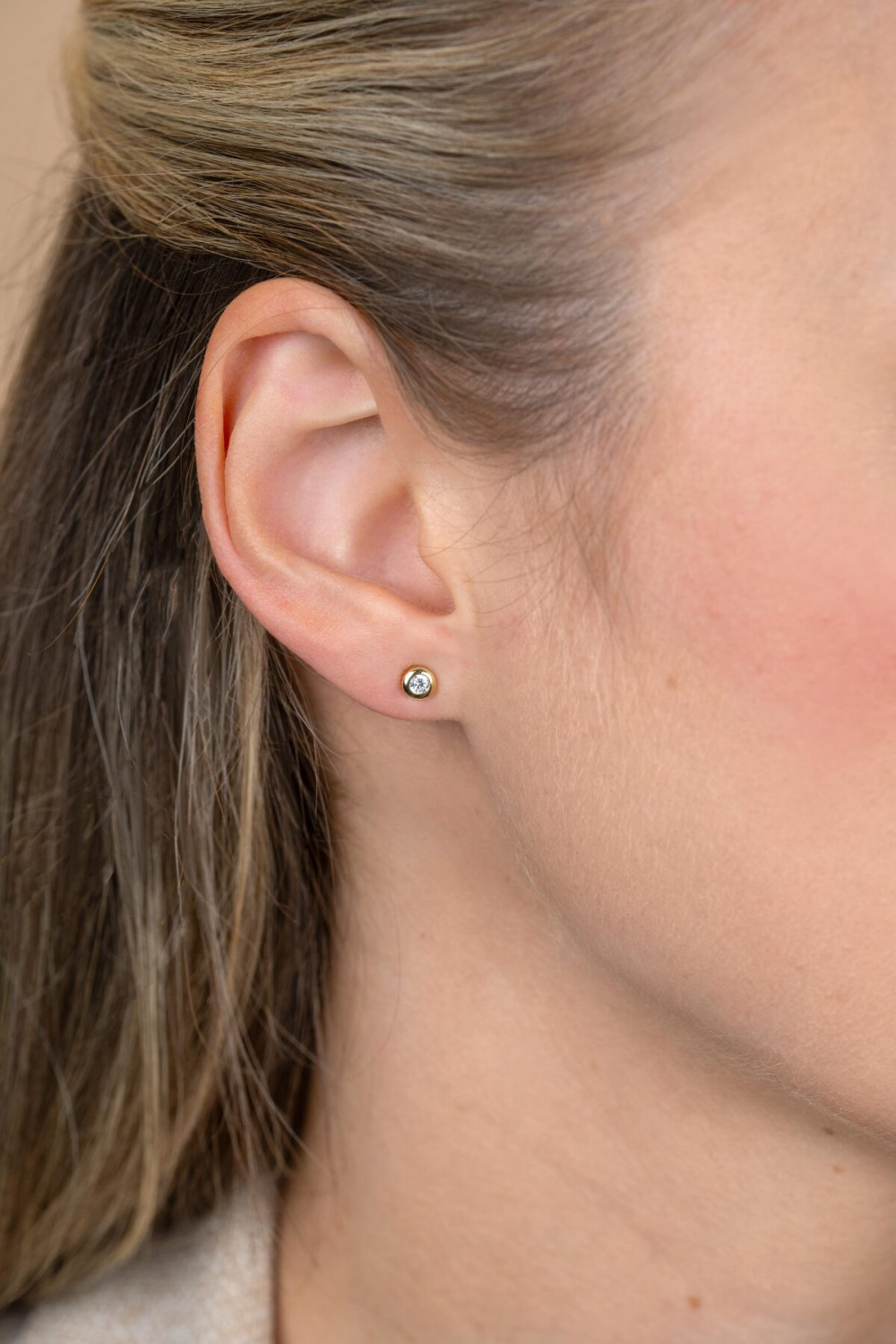 zinzi-zio1177g-oorknopjes-gold-plated-zirkonia-rond-goudkleurig-4-mm-diameter