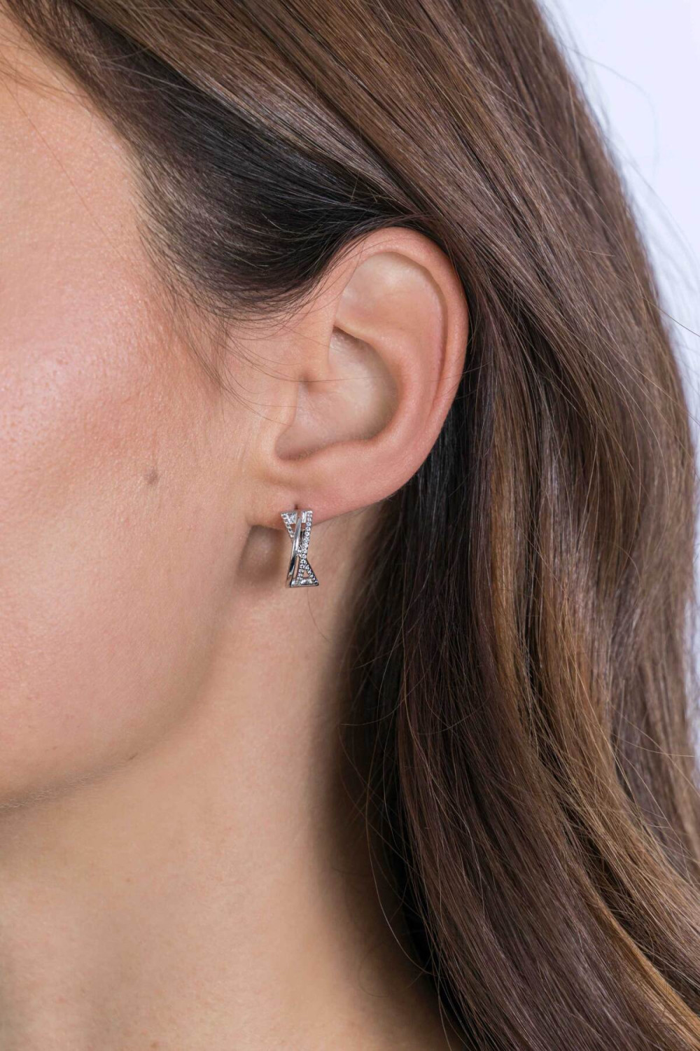 zinzi-zio2141-klapoorringen-zilver-zirkonia-pave-glanzend-6-mm-breed-x-15-mm-diameter