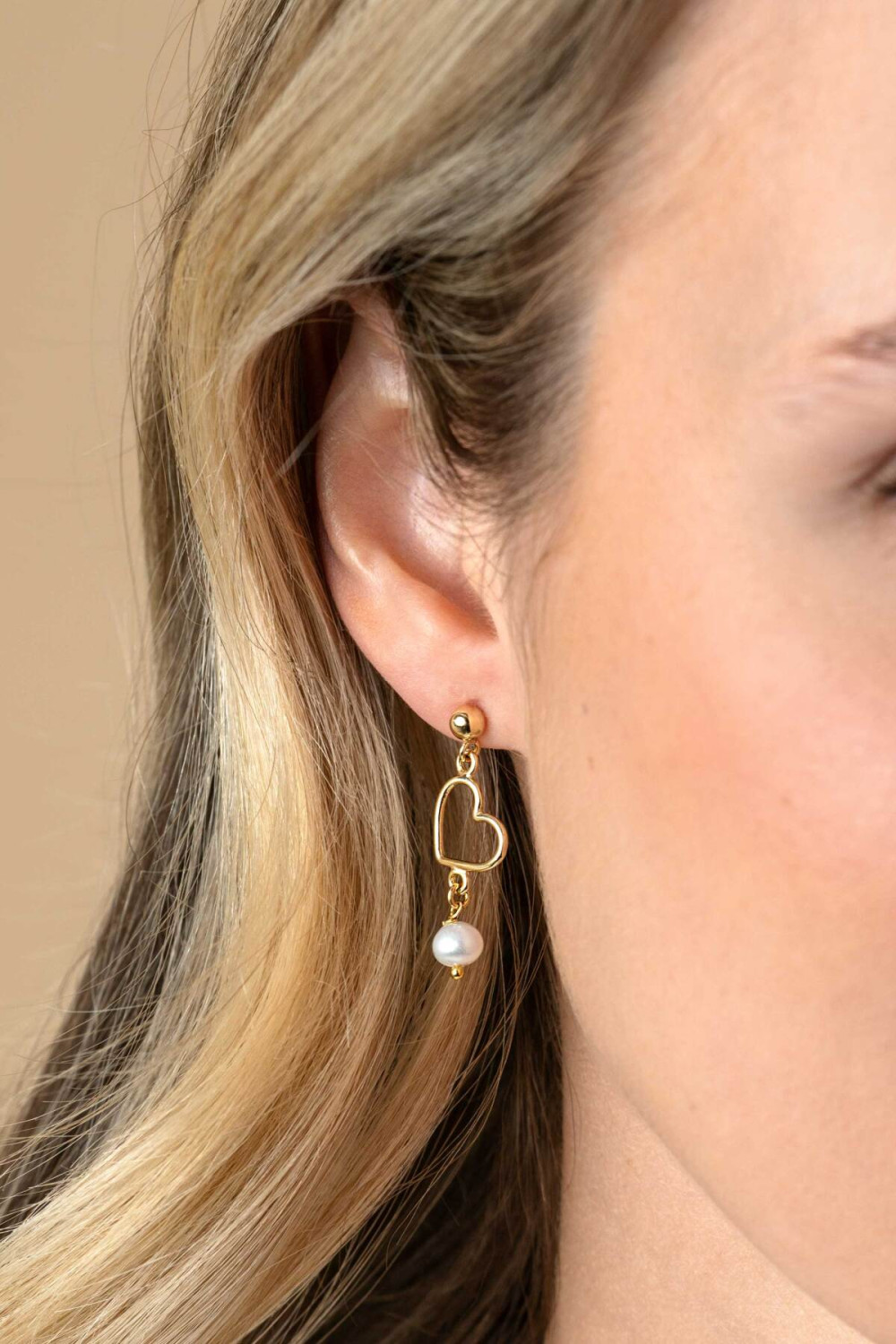 zinzi-zio2642-parel-oorbellen-gold-plated-hartjes-10-mm-breed-x-30-mm-diameter