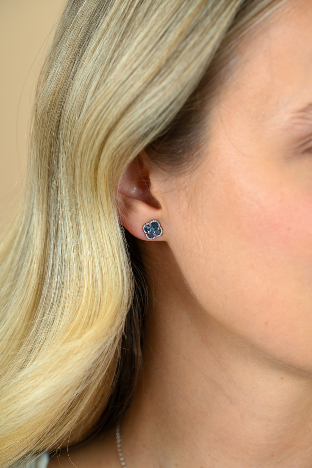 zinzi-zio2663b-oorstekers-zilveren-klavertje-zirkonia-blauw-9-mm-breed