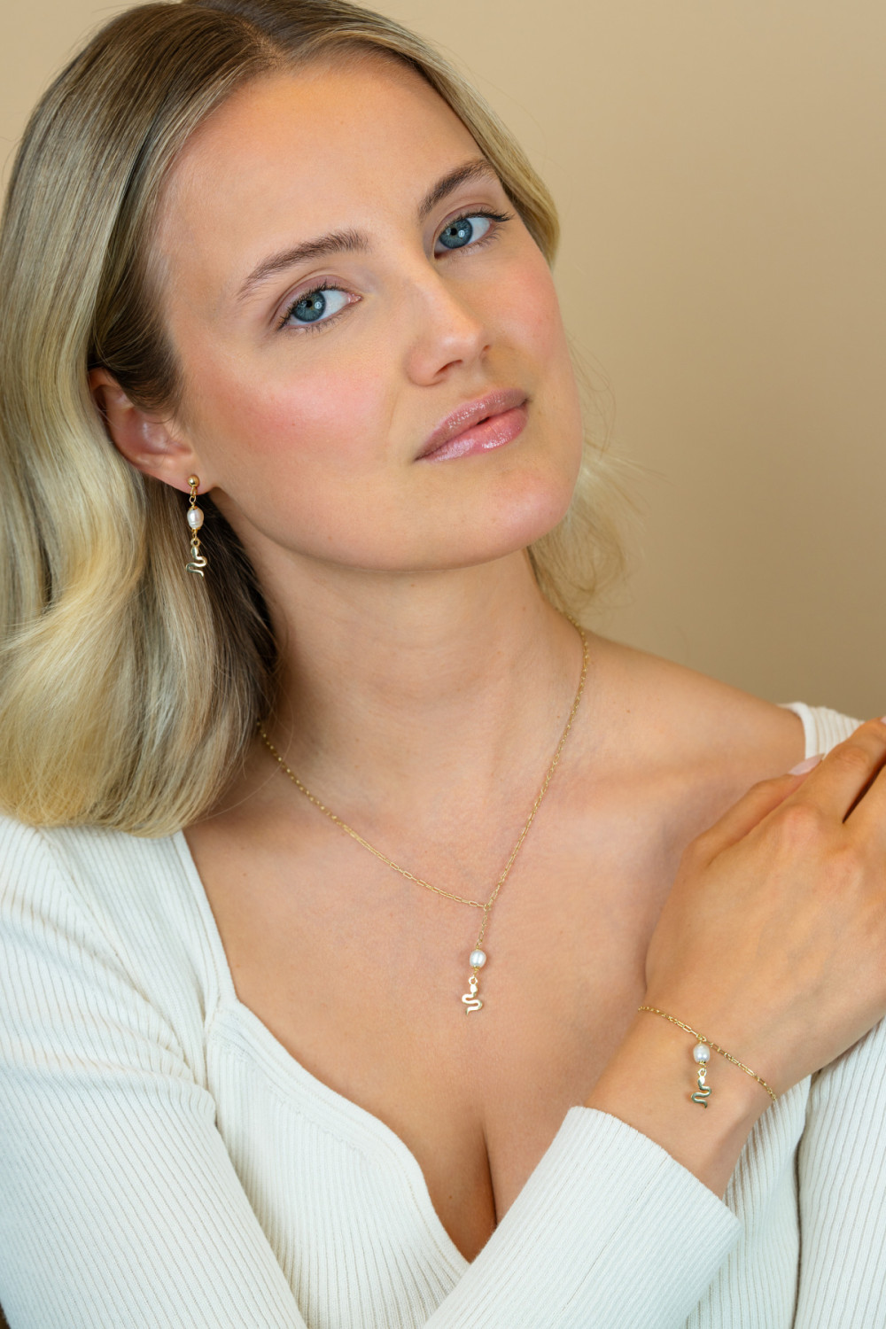 zinzi-zio2761-parel-oorbellen-goudkleurig-glanzend-7-mm-breed-x-35-mm-hoogte