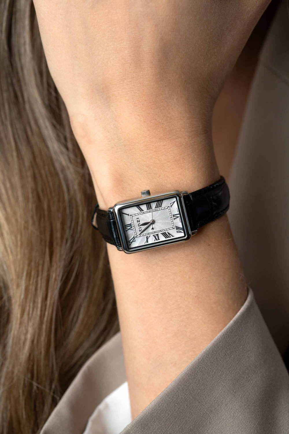 zinzi-ziw1906z-horloge-zilverkleurig-staal-rechthoekig-leer-romeins-design-o-28-mm