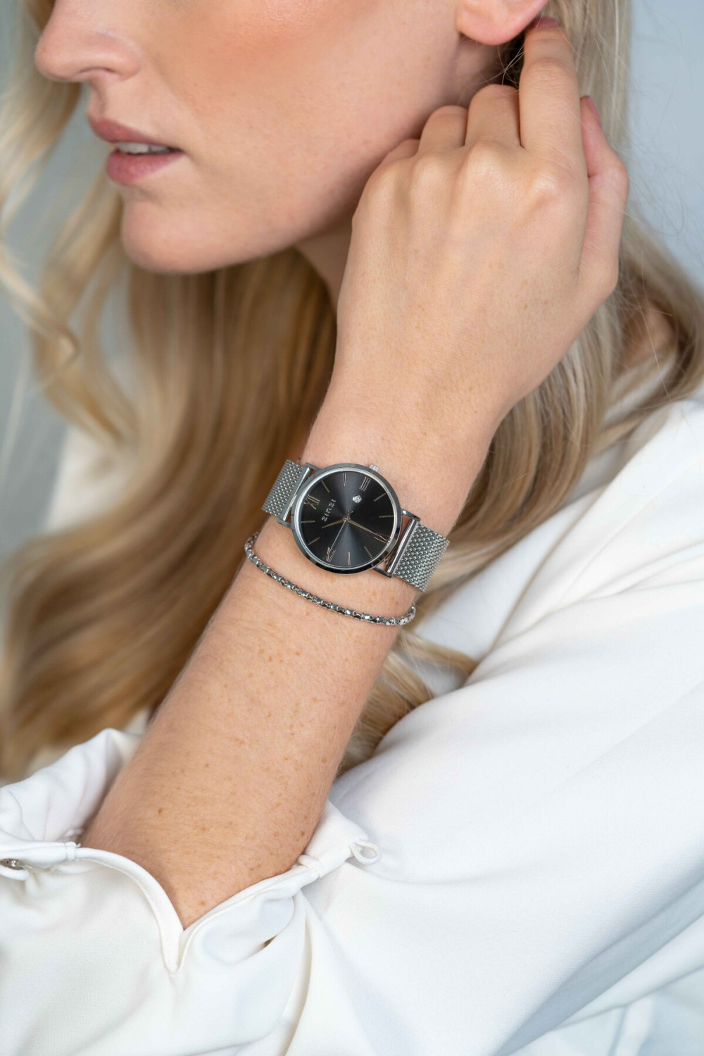 zinzi-ziw501m-horloge-zilverkleurig-staal-mesh-band-zwart-wijzerplaat-datumfunctie-o-34-mm