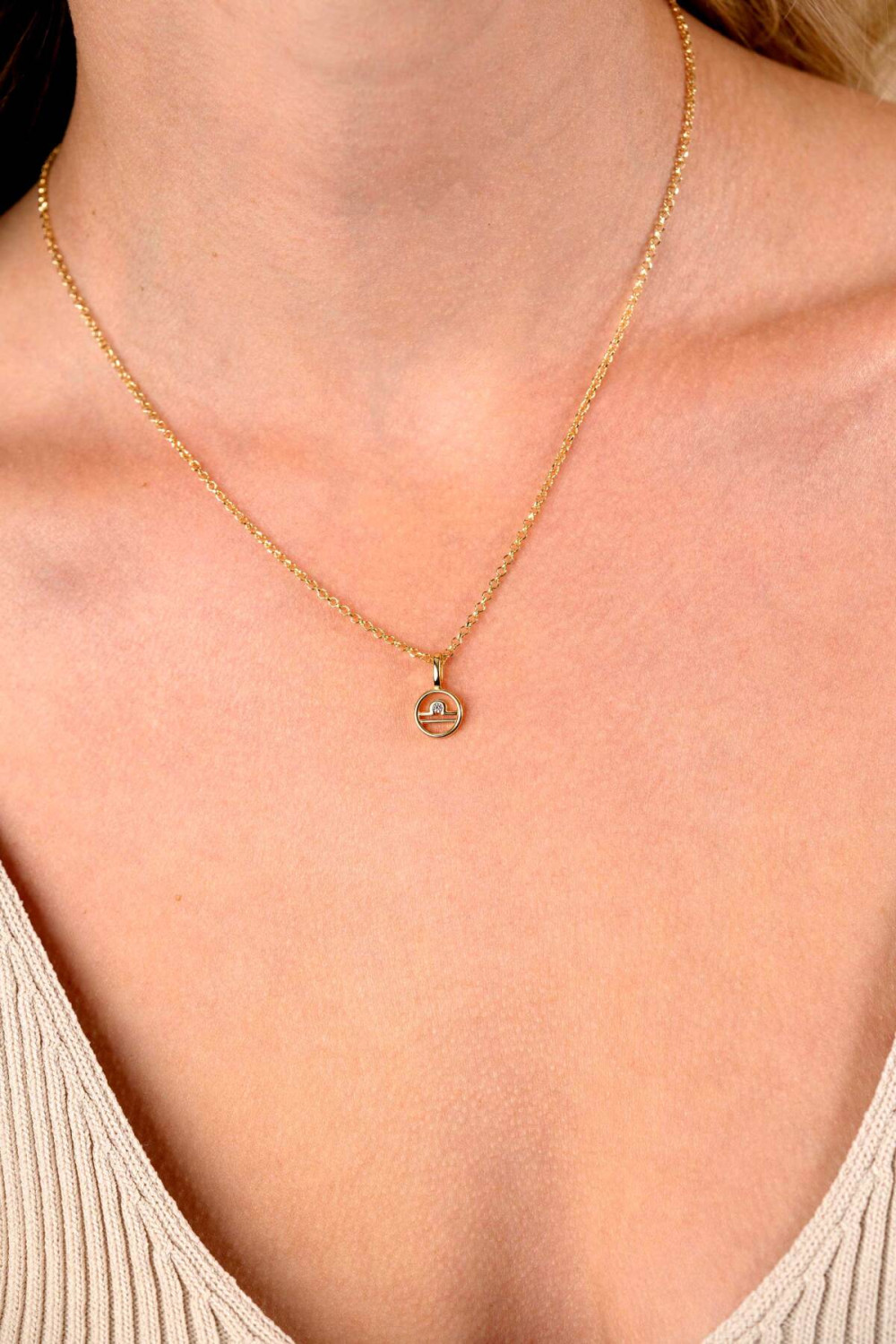 zinzi-zodiac-zihy-hanger-sterrenbeeld-gold-plated-met-zirkonia-hoogte-14-5-mm