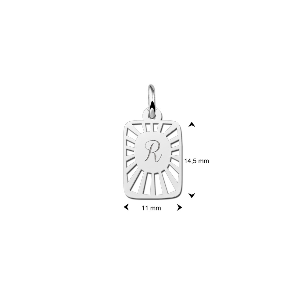 rechthoekige-zilveren-letter-hanger-met-gestreept-patroon-11-mm-hoogte-14-5-mm