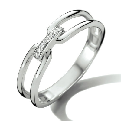 witgouden-pave-crossover-ring-met-sprankelende-diamanten